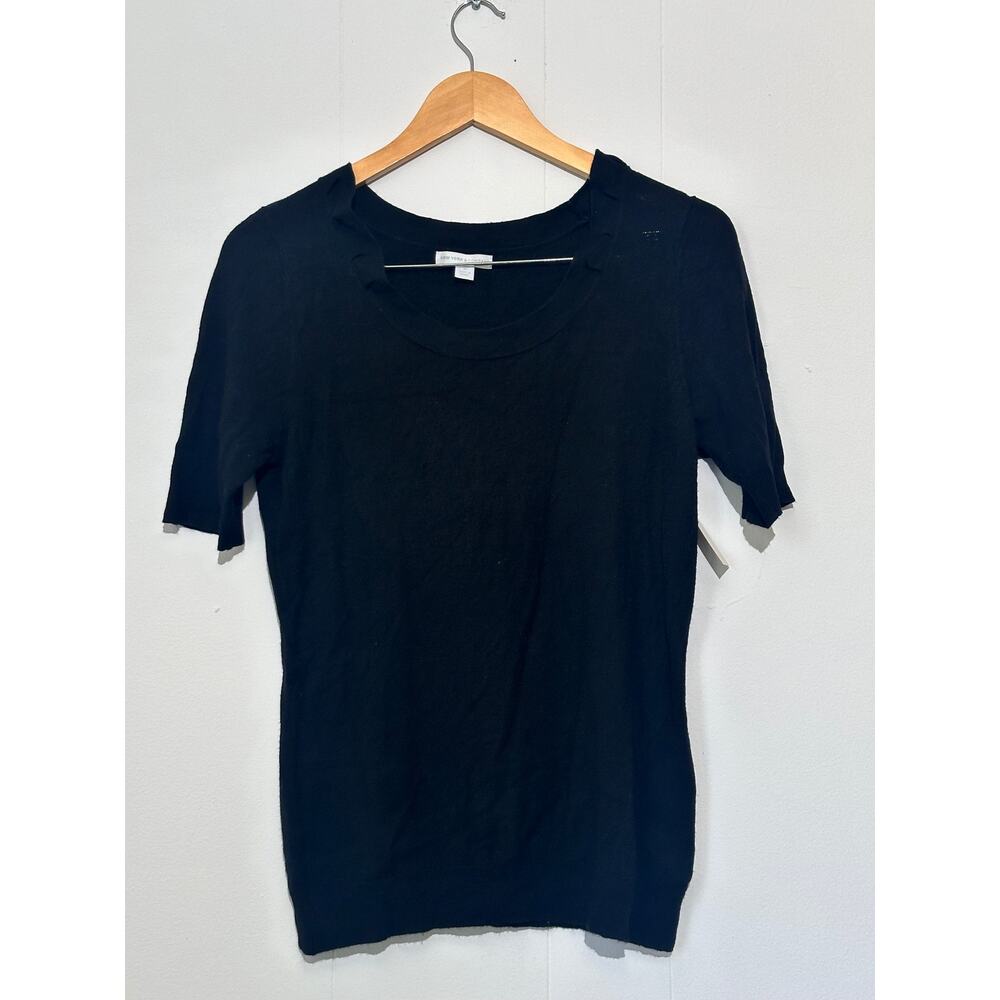 New York & Company Black crew neck sweater size medium